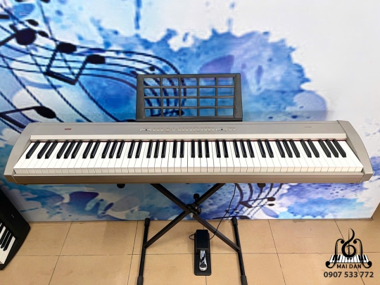 Piano Korg SP-200